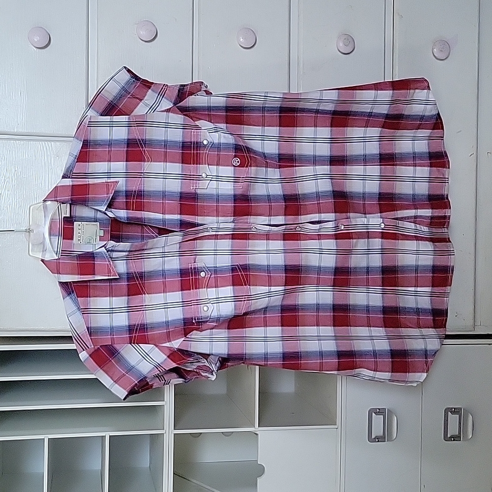 Used Ladies Roper capped sleeve shirt size 2X red, white, blue with pearl snaps